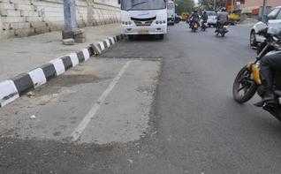 What roads and pavements look like in Bangalore